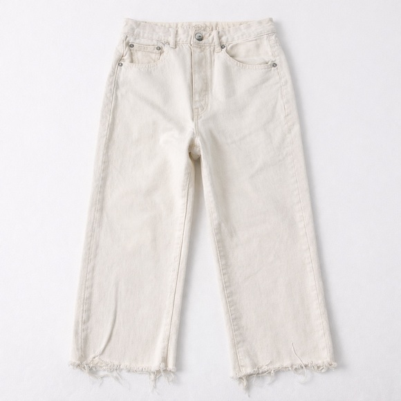 American Eagle Wide Leg Crop Cream Straight Jeans Size 4 Raw Hem - Picture 2 of 10